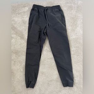 Lululemon Men’s Chino-style Jogger Pant Medium